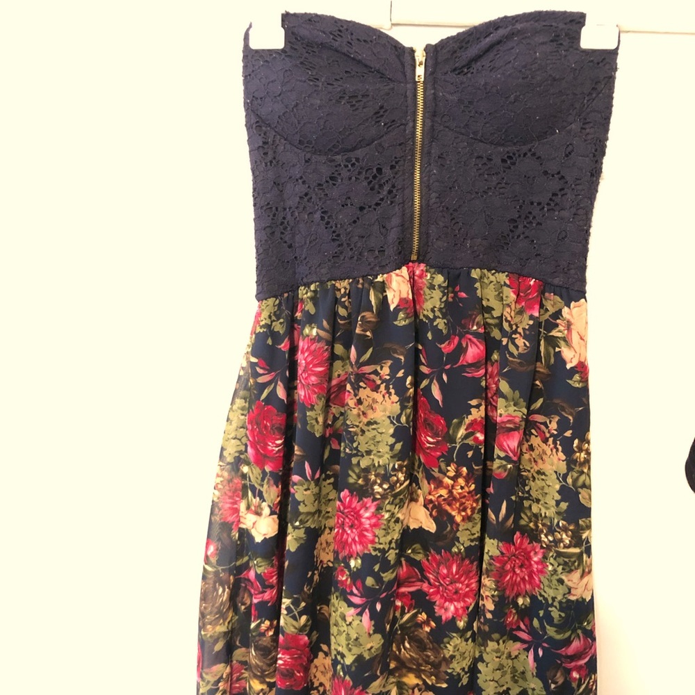 Sleeveless dress, navy and floral, size S